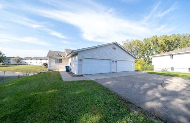 878 Trails End Rd.