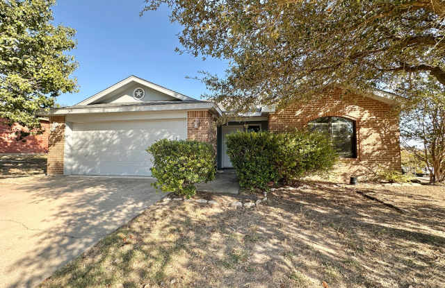 Photo of Price Drop! Viewable Now! Pool Maintenance Included in Rent!