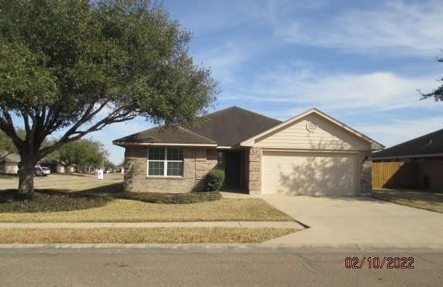 102 Brenna Circle - 102 Brenna Circle, Victoria, TX 77901