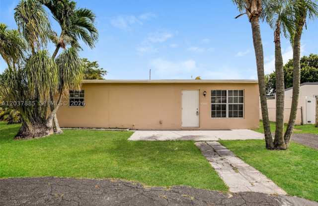 5980 NW 24th Ct