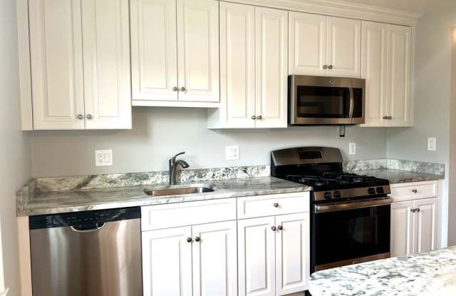 98 Dean Street unit: 2