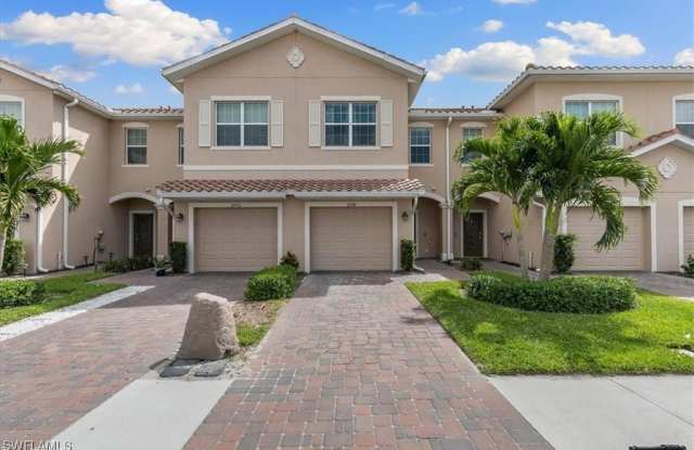 2748 Blossom Way