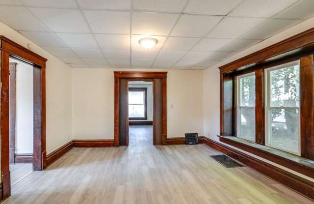 485 Allyn $500 Per Room