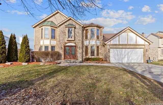 37701 FLEETWOOD Drive