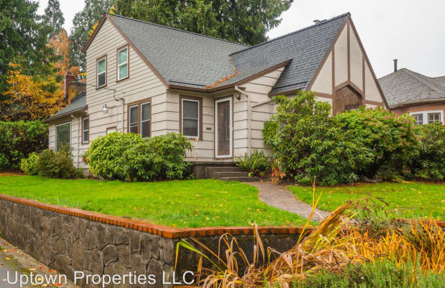 2538 NE Ainsworth St - 2538 Northeast Ainsworth Street, Portland, OR 97211