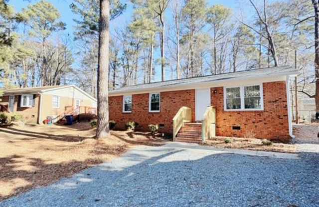 Beautiful fully renovated 3 bedroom home in Sanford!