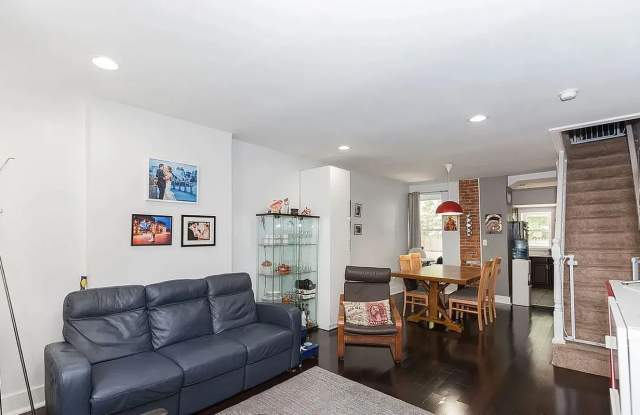 2245 Greenwich Street