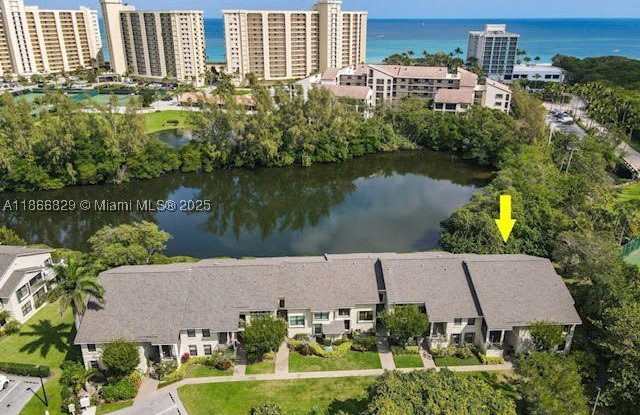 2309 W Fairway Drive S