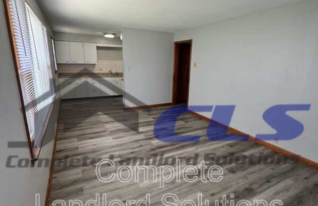 731 View Avenue - 731
