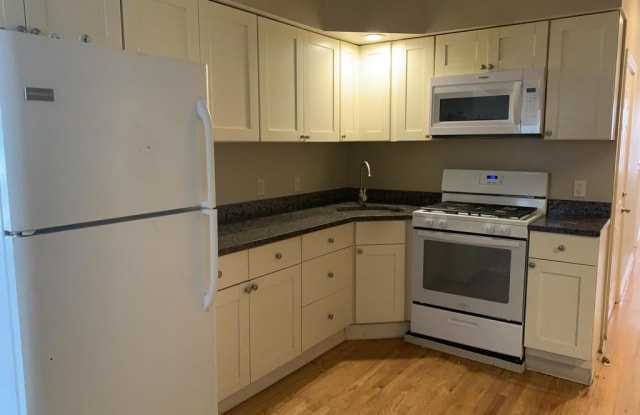 28 Everett Ave Unit 2 - 28 Everett Ave, Chelsea, MA 02150