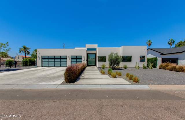 Photo of 4002 E AVALON Drive