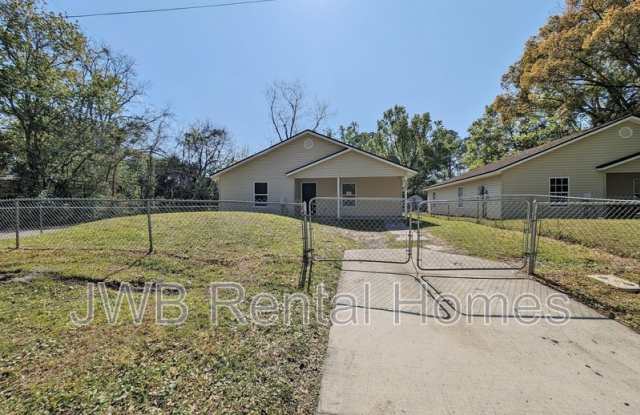 Photo of 5202 Potomac Ave