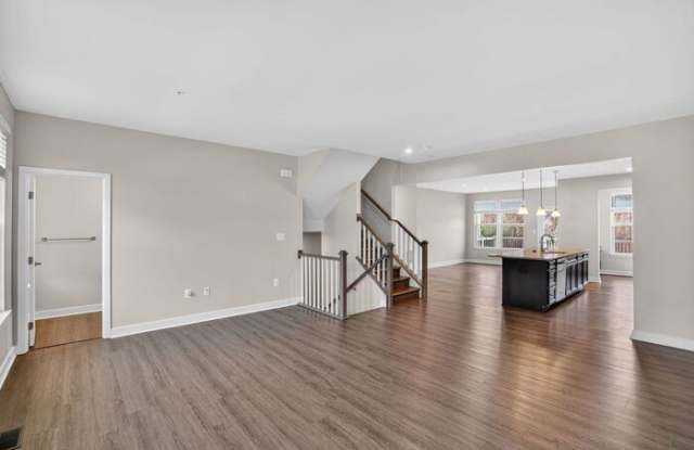 14935 Ring House Road