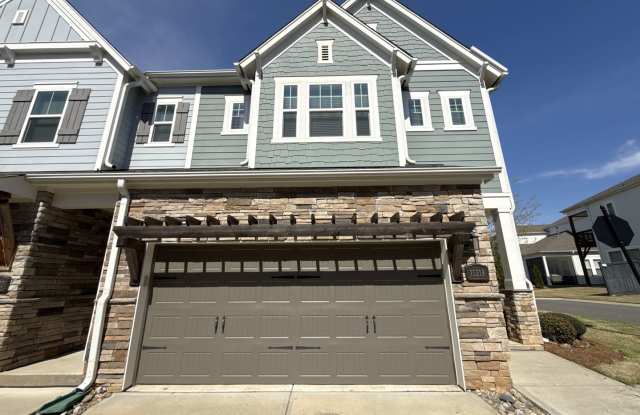 Beautiful Townhome in Ballantyne!