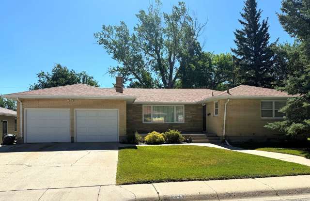 Newly remodeled 5 bedroom, 3 bath ranch style home