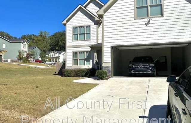 2675 Eagles Crest Ln