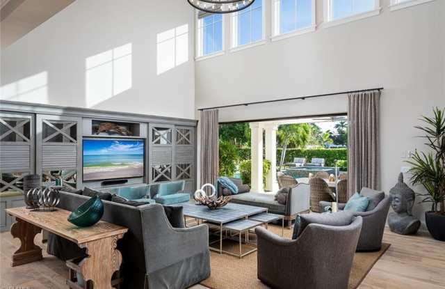 Photo of 3170 Crayton