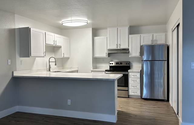 Shoreline Apartments