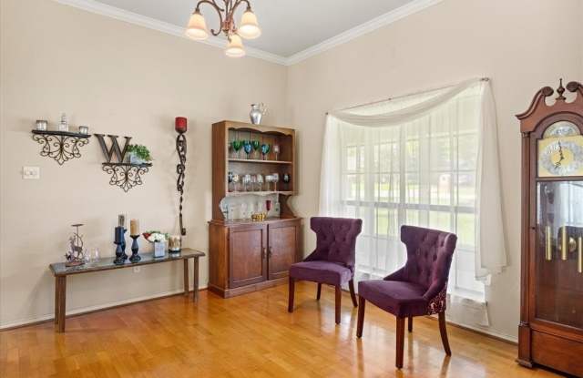 8901 Magnolia Vale Drive