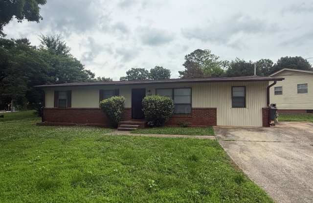 Section 8 approved 4 bedroom 2 bath house minutes from Downtown Huntsville AL!