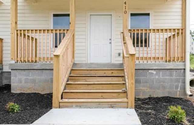 412 Caldwell Drive - 1