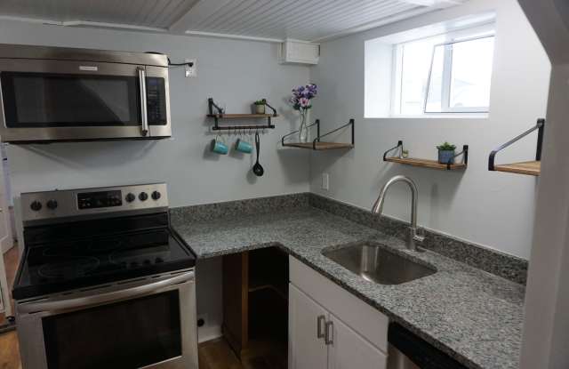 1510 14th Ave Unit 2