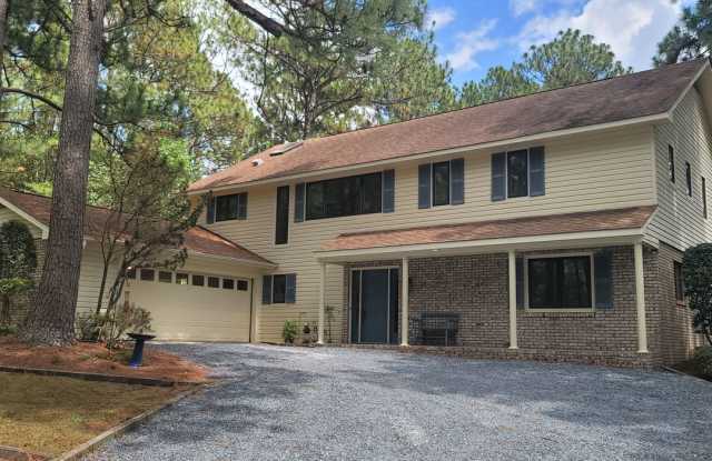 Photo of Beautiful Property Located in Seven Lakes near Pinehurst! Located on the Golf Course with Amazing Views!