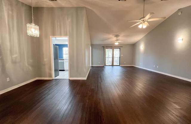 9703 Quail Hollow Blvd