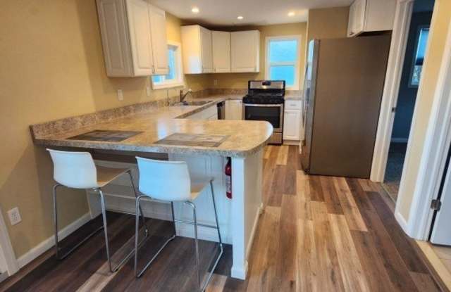 Photo of 494 Otterhole Rd