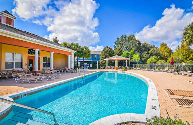 2426 CARAVELLE CIRCLE