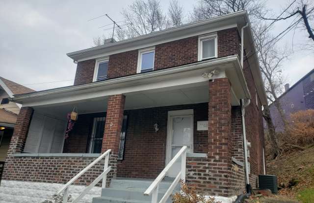 1148 East St - 1148 East Street, Wilkinsburg, PA 15221