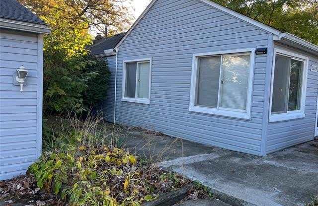 5868 N Linville Street