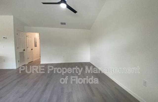 6070 SW 137th Street