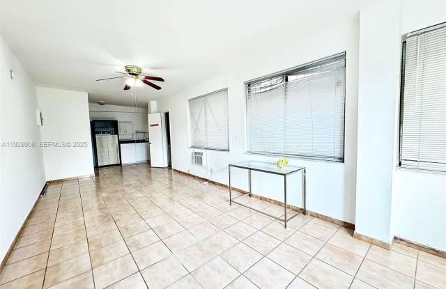 Photo of 1200 NW 37th Ave