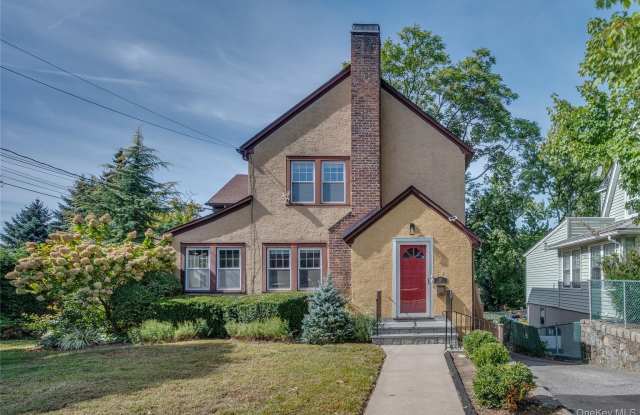 Photo of 305 Columbus Avenue 1 Columbus Avenue unit: 1