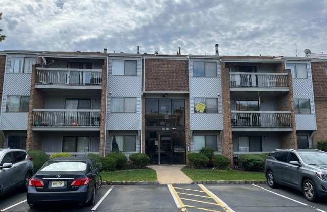 Photo of 915 Edison Glen Terrace