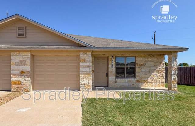 1512 Brady Way