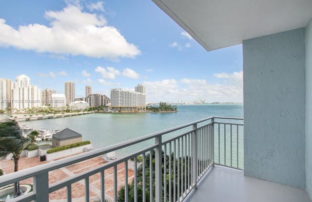 1115 Brickell Bay Dr - 1115 Brickell Bay Drive, Miami, FL 33131