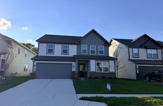 Photo of Move-in Special for this 5 BR, 3 BA home located at 936 Shadow Dr., Danville, In