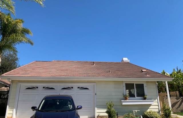 Moorpark 3 Bedroom Single Story with Private Backyard