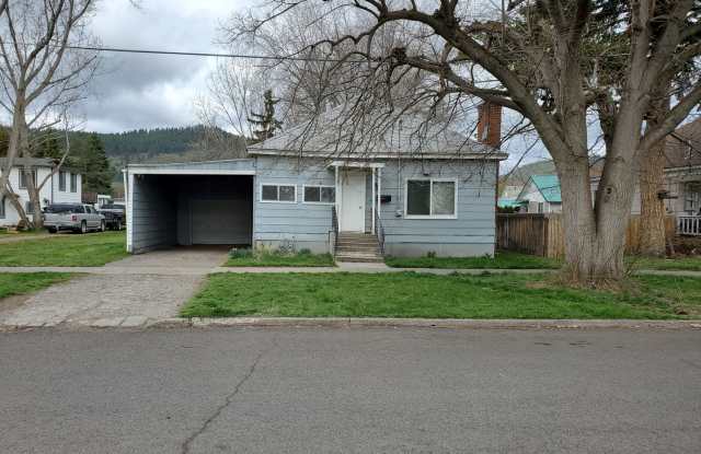 2904 N Ash Street, La Grande, Oregon 97850