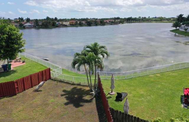 Photo of 5090 SW 136th Ave