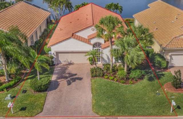 304 NW Clearview Court