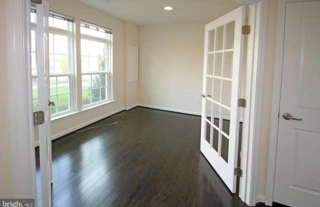 2482 BALDWIN Crescent NE