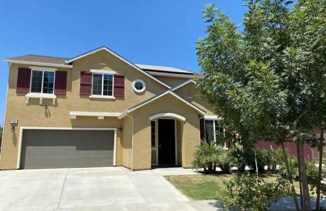 Photo of Beautiful home in desirable neighborhood for rent in Visalia CA
