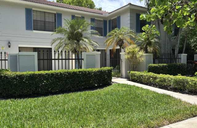 352 Prestwick Circle