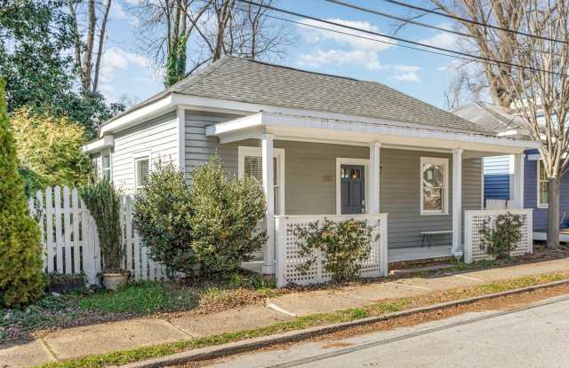 510 S Saunders Street