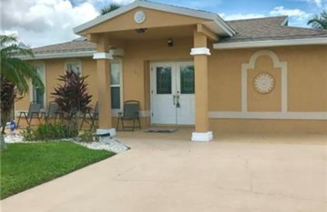 770 93rd AVE N - 770 93rd Avenue North, Naples Park, FL 34108