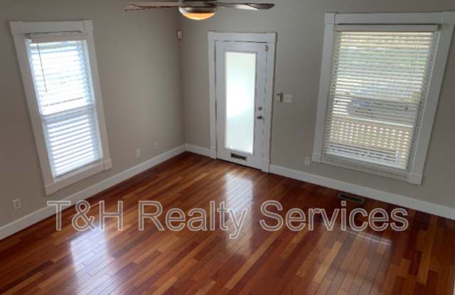 1820 East 12th Street