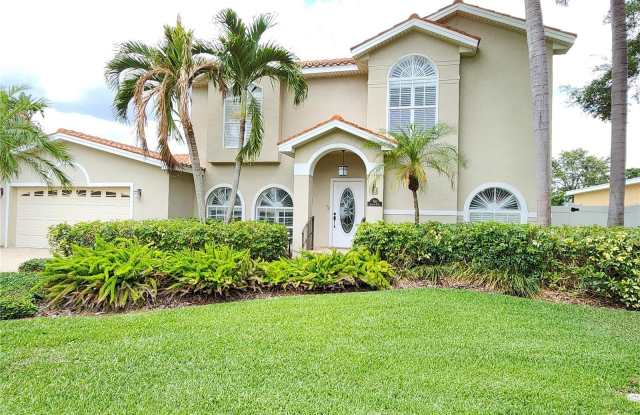 114 GIRALDA BOULEVARD NE